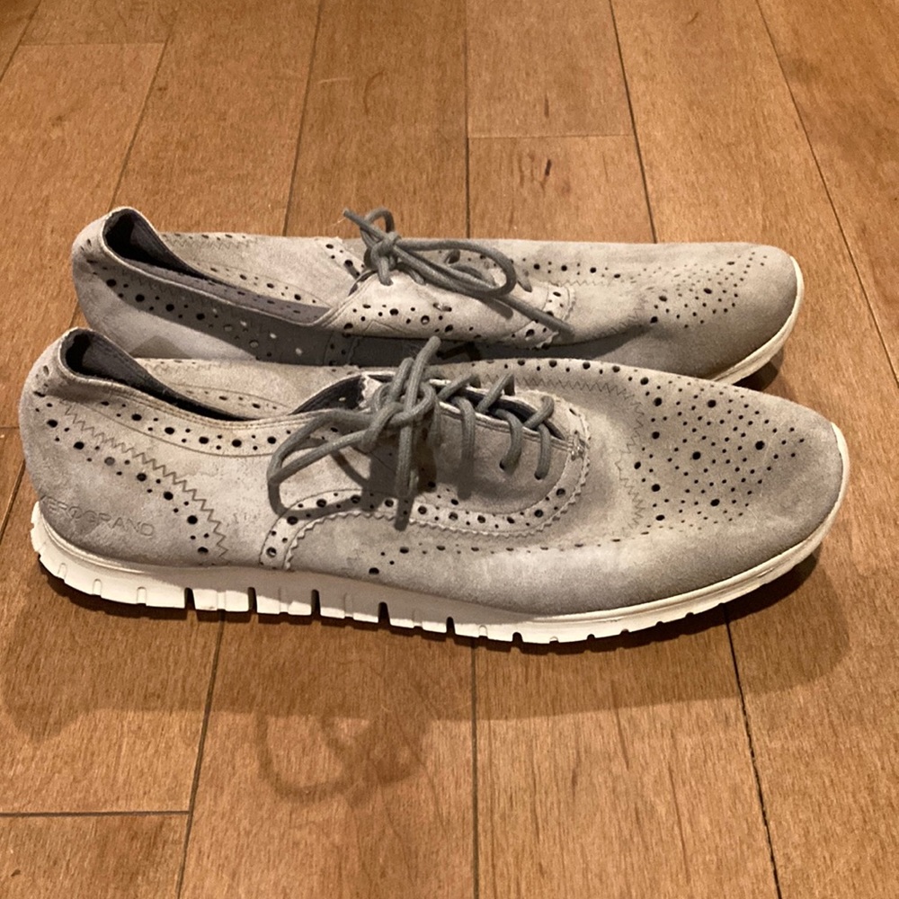 Cole Haan lightweight fashion sneaker! Size 9!
